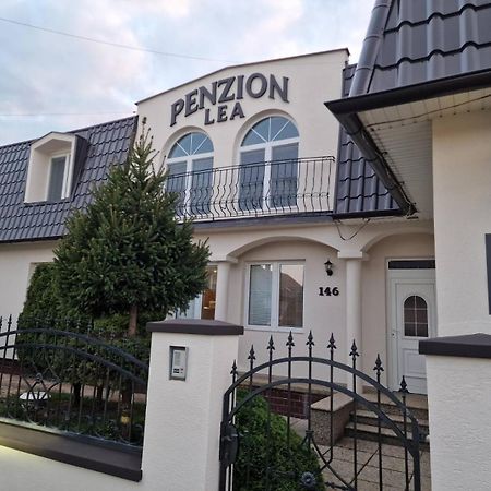 Penzion Lea Diakovce Exterior foto